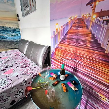 Habitacion Flamingo, Entrada Privada Y Bano Privado En Suite By Flamingo House, No Fumadores Аресифе Екстериор снимка